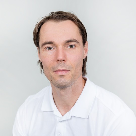 Chefarzt Diagnostische & Interventionelle Neuroradiologie Dr. med. Stefan Kliesch