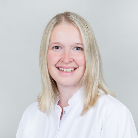 Oberärztin Angiologie; Fachärztin für Innere Medizin & Angiologie Dr. med. Anne Kolouschek